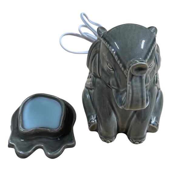 Intertek Ceramic Gray Elephant Scented Wax Warmer Excellent Used Condition - Picture 5 of 9